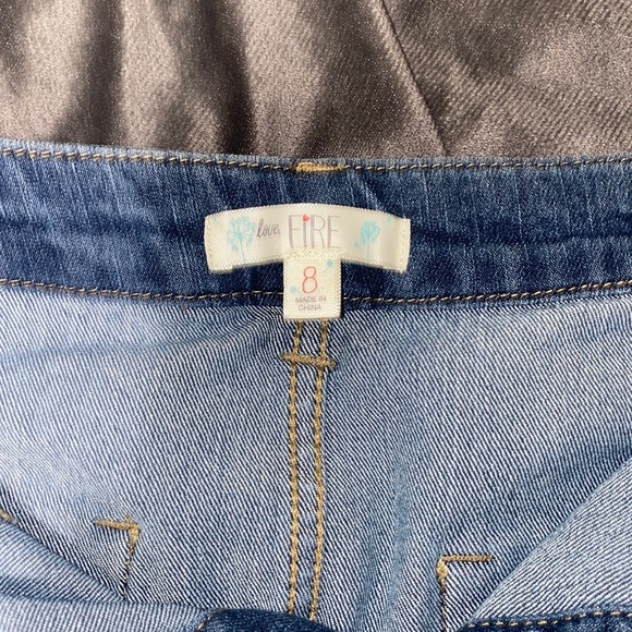 🦋Adorable Jean button up skirt! - Picture 2 of 6